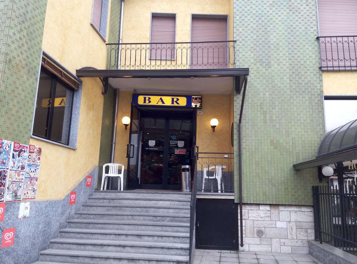 Hotel Cristallo Novara Exterior photo